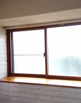 内窓の効果は冬だけ ? 夏のお部屋を涼しくするのにも大活躍します !